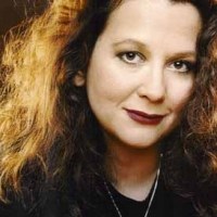 Laurell K Hamilton