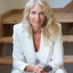 Nathalie Weidenfeld