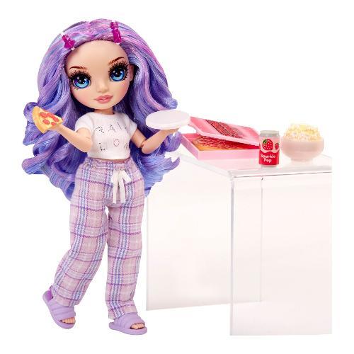 Bambola RAINBOW HIGH Junior High PJ Party Doll Violet h. 23cm 503705