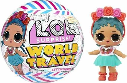 LOL Surprise World Travel Tots - Bambola alla Moda con 8 sorprese tra Cui Un Messaggio Segreto, Abiti, Accessori e Altro - Assortimento Casuale - da Collezionare - età: 4+ Anni