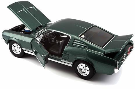 967 Ford Mustang Fastback. 1. 18 - 6
