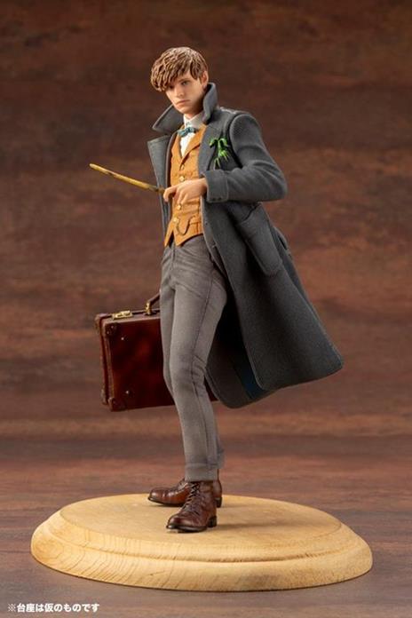Fb Crimes Grindelwald Scamander Artfx+ - 2