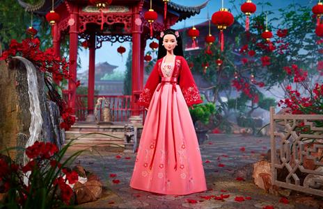 Barbie - Signature Lunar New Year, Bambola Barbie da collezione con camicetta e gonna ricamata, include accessori - 13