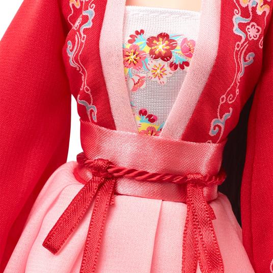 Barbie - Signature Lunar New Year, Bambola Barbie da collezione con camicetta e gonna ricamata, include accessori - 7