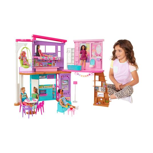 Barbie - Barbie Casa di Malibu 106 cm playset casa delle bambole con 2 piani, 6 stanze, ascensore altalena e più di 30 pezzi - 3