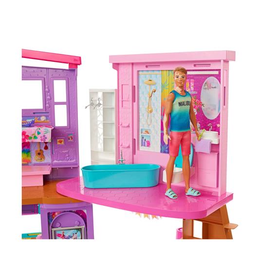 Barbie - Barbie Casa di Malibu 106 cm playset casa delle bambole con 2 piani, 6 stanze, ascensore altalena e più di 30 pezzi - 5
