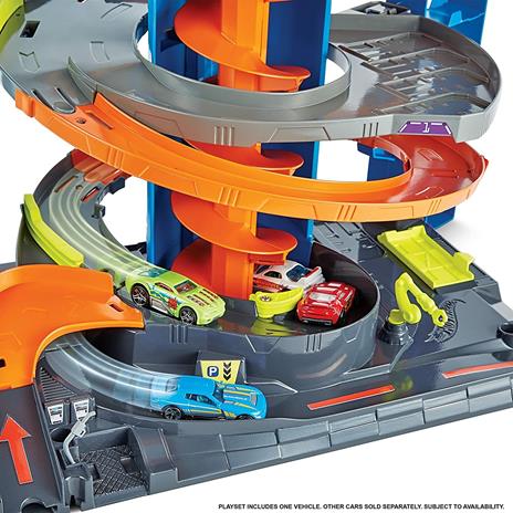 Hot Wheels- City Mega Garage Twist, Playset con Ascensore a Spirale e Oltre 6 Posti Auto, Include 1 Macchinina in Scala 1:64, Imballaggio Sostenibile, Giocattolo per Bambini 4+ Anni, HFH03 - 4