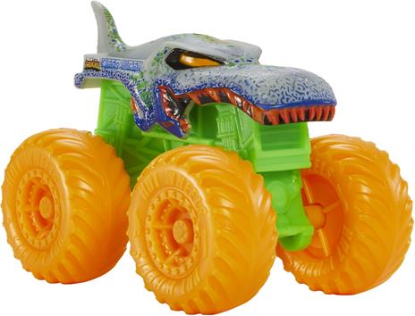 Hot Wheels Monster Trucks Color Reveal, 1 veicolo giocattolo con sorpresa ed effetto cambia colore ripetibile con acqua calda e fredda, giocattolo per bambini 3+ Anni - 13