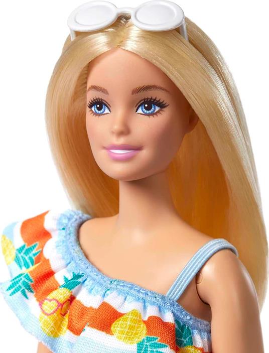 Barbie - Barbie Loves the Oceane, Bambola bionda, corpo realizzato in plastica riciclata - 4