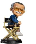 Stan Lee Mini Co. Pvc Figura Blue Shirt Version 14 Cm Iron Studios