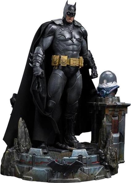 Dc Comics: Iron Studios - Batman Unleashed Deluxe Figura Art Scale