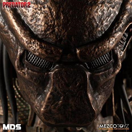 Mezco MDS Predator 2: Deluxe City Hunter Standard - 4