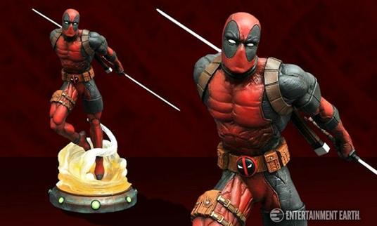 Figure Diamond Toys Marvel Gallery Deadpool Red Pvc Statue - 5