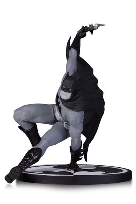 Dc Comics Direct Batman Black And White By Bryan Hitch Statue - 2