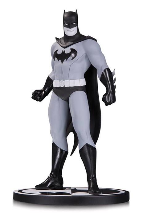 Batman Black & White: Batman Statue By Amanda Conner - 2