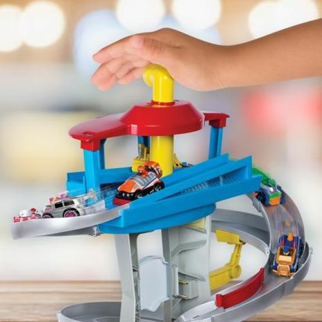 Paw Patrol Set di Gioco Adventure Bay Pista da Corsa Die Cast con 2 Veicoli, in Scala 1:55 - 2