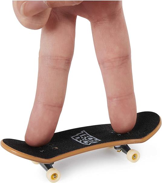 Tech Deck 10-Pack of Collectible Fingerboards, For Lovers Age 6 and up, DLX Pro Pack con 10 fingerboard collezionabili, per appassionati di skate dai 6 anni in su, 6061099 - 4