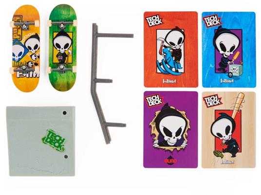 Tech Deck Blind Skateboards Versus Series, Confezione da 2 mini skate assortiti e un ostacolo - 4
