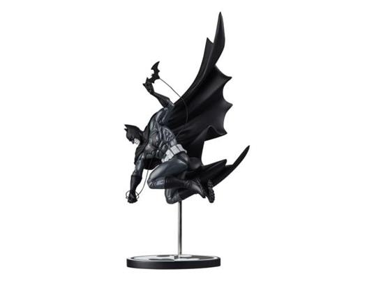 Dc Direct Batman Black & White Statua 1/10 Batman By Inhyuk Lee 25 Cm Mcfarlane Toys