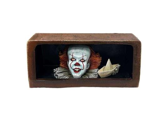 IT PENNYWISE CLOWN DRAIN FIGURINE Figura Nemesis Now