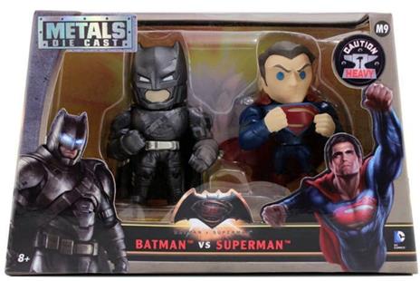 Action figure Batman Vs Superman. 4" Armored Batman - 4