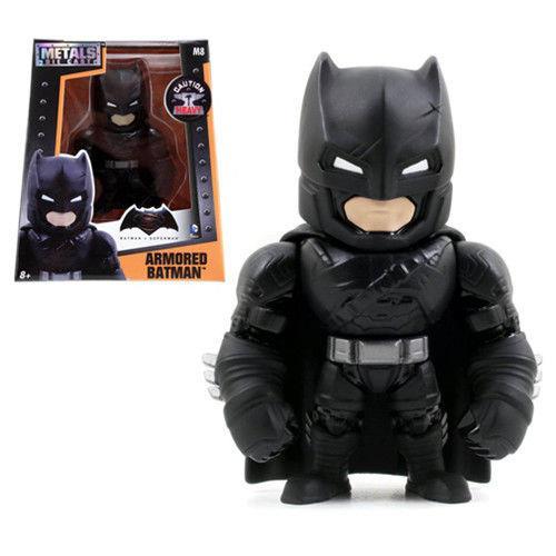 Action figure Armored Batman. Batman v Superman Funko - 2