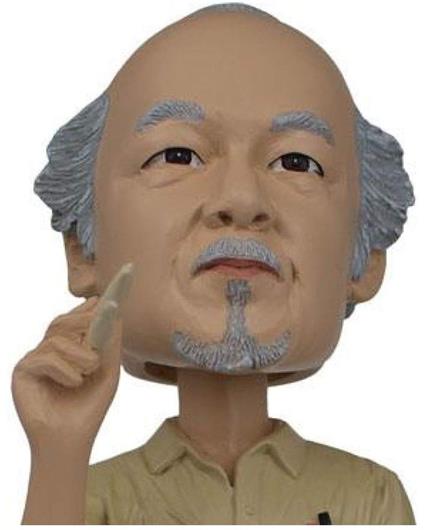 Icon Heroes Karate Kid Mr. Miyagi Bobble Head Figure New Nuovo