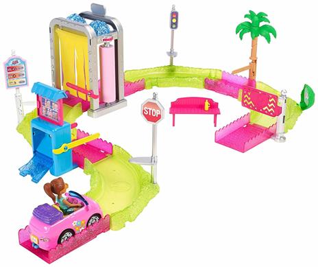 Mattel FHV91. Barbie. Small Doll. Barbie Parti E Via. Car Wash - 10
