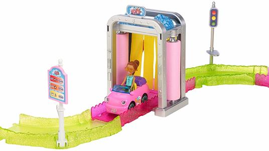 Mattel FHV91. Barbie. Small Doll. Barbie Parti E Via. Car Wash - 12
