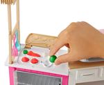 Barbie. Cucina con Bambola. Plastilina in 5 Colorazioni e Oltre 20 Accessori