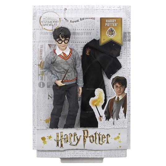 Harry Potter Personaggio Harry con Uniforme di Hogwarts e Bacchetta - 6