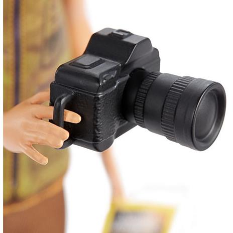 Barbie Fotoreporter con Cucciolo di Leone. National Geographic (GDM46) - 4