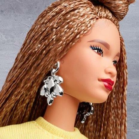 Barbie BMR1959 Bambola Snodata con Chignon e Look Sportivo. Mattel (GHT91) - 3