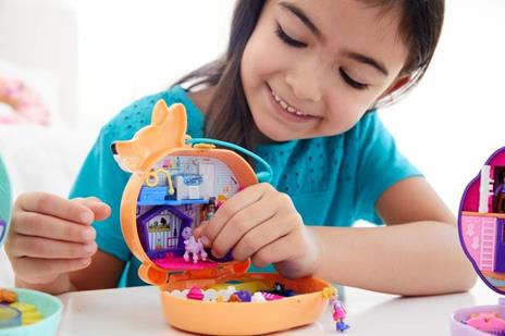 Polly Pocket Cofanetto Coccole Amici a 4 Zampe, con 2 Micro Bambole, Cagnolini e Accessori, Giocattolo per Bambini 4+Anni, GTN13 - 8