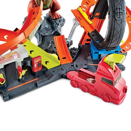 ?Hot Wheels Assalto del Gorilla Velenoso, Playset stazione di rifornimento e officina. Mattel (GTT94) - 3