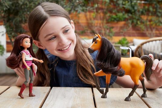 Spirit Cavallo con lunga criniera e Bambola Lucky con 7 articolazioni mobili, Giocattolo per Bambini 3+ anni. Mattel (GXF21) - 3