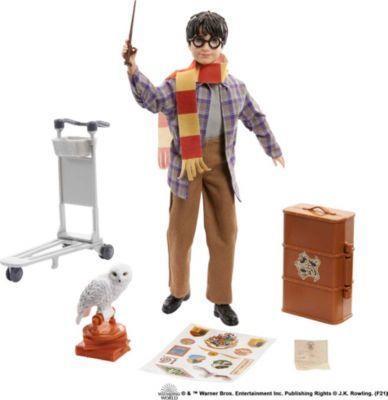 Harry Potter Personaggio Harry Binario 9 3/4 da collezione con Edvige e accessori; da 6 anni in su - 6