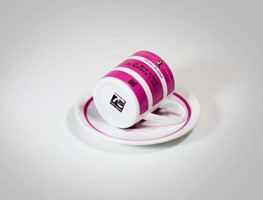 Tazzina da caffè con piatto Feltrinelli. Il mio anno di riposo e oblio - 2