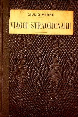 Intorno alla luna. Seguito di Dalla terra alla luna + Il capitano della giovane ardita unito a un'ascensione al MonteBianco - Jules Verne - copertina