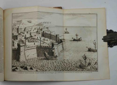 Histoire de Polybe, nouvellement traduite du grec par Dom Vincent Thuillier. avec un commentaire ou un corps de science militaire enrichi de notes critiques et historiques, ou toutes les grandes parties de la guerre, soit pour l'offensive, soit pour - copertina