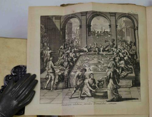 Petrone latin et francois. traduction entiere, suivant le manuscrit trouvé à Belgrade en 1688. Avec plusieurs remarques & additions, qui manquent dans la premiere edition. Nouvelle edition, augmentée de la contre-critique de Petrone - Arbitro Petronio - copertina