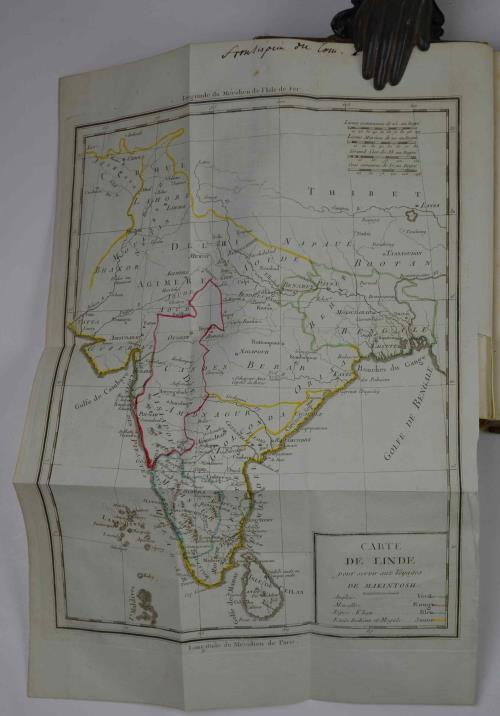 Voyages en Europe, en Asie et en Afrique, contenant la ddescription des moeurs, coutumes, loix, productions, manufactures de ces contrées, l'état actuel des possessions anglaises dans l'Inde commencés en 1777, finis en 1781. suivis des Voyages du Co - copertina