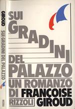 Sui gradini del palazzo