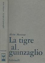 La tigre al guinzaglio