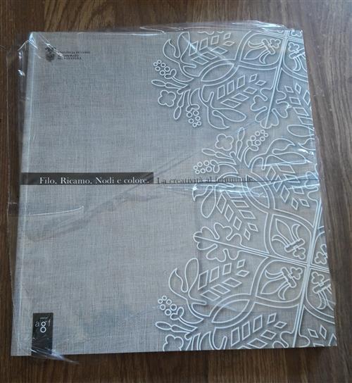 Filo Ricamo Nodi E Colore - copertina