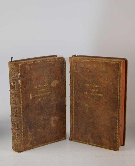 Les douze Césars, traduits du latin de Suétone, avec des Notes et des Réflexions, par M. De La Harpe - copertina