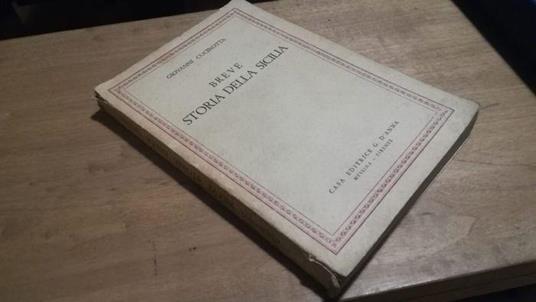 Breve storia della Sicilia - Giovanni Cucinotta - copertina
