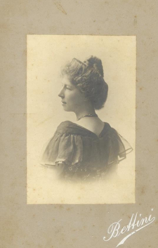 [Ritratto di giovane donna] - copertina