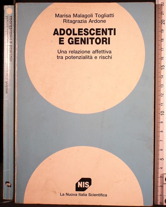 Adolescenti e genitori - Palmiro Togliatti - copertina