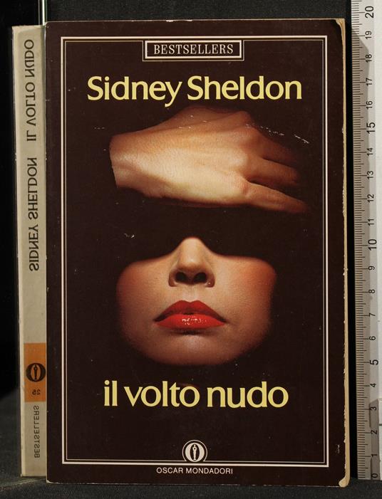 Il Volto Nudo - Sidney Sheldon - copertina